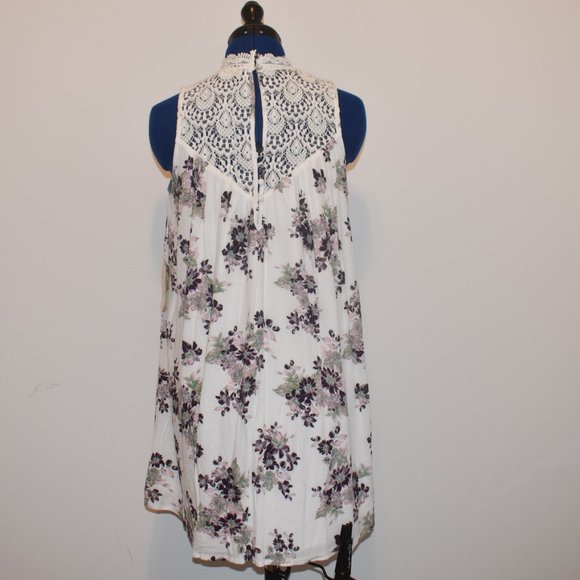Alter'd State Small Floral Dress with Lace - Picture 8 of 8